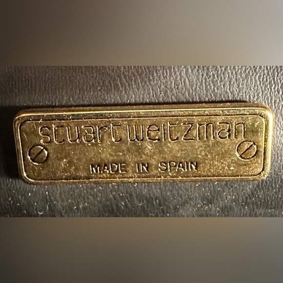 Stuart Weitzman Women’s Black and Grey Embossed Croc Leather Shoulder Bag - Picture 14 of 14